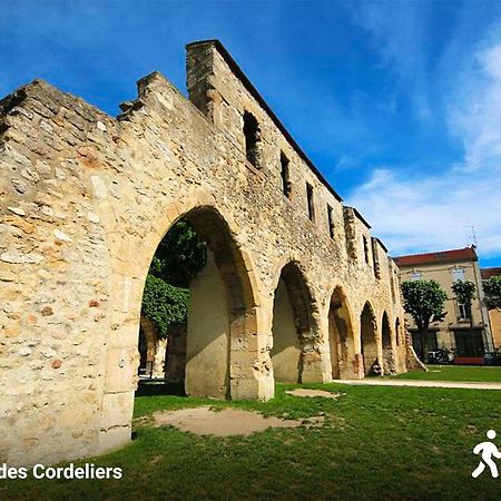 Le Petit Barbusse, Proche Centre Avec Netflix Apartamento Reims Exterior foto