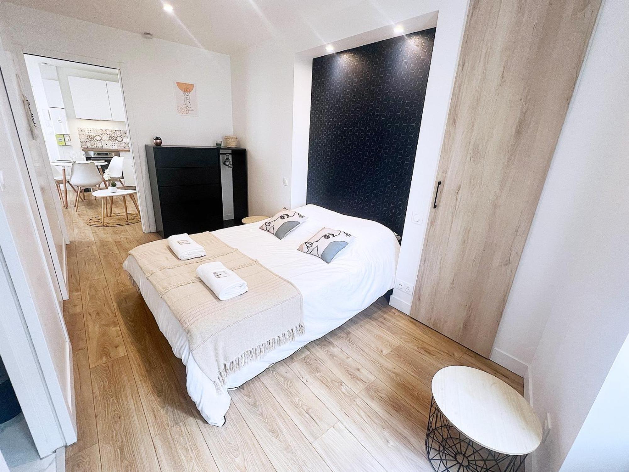 Le Petit Barbusse, Proche Centre Avec Netflix Apartamento Reims Exterior foto