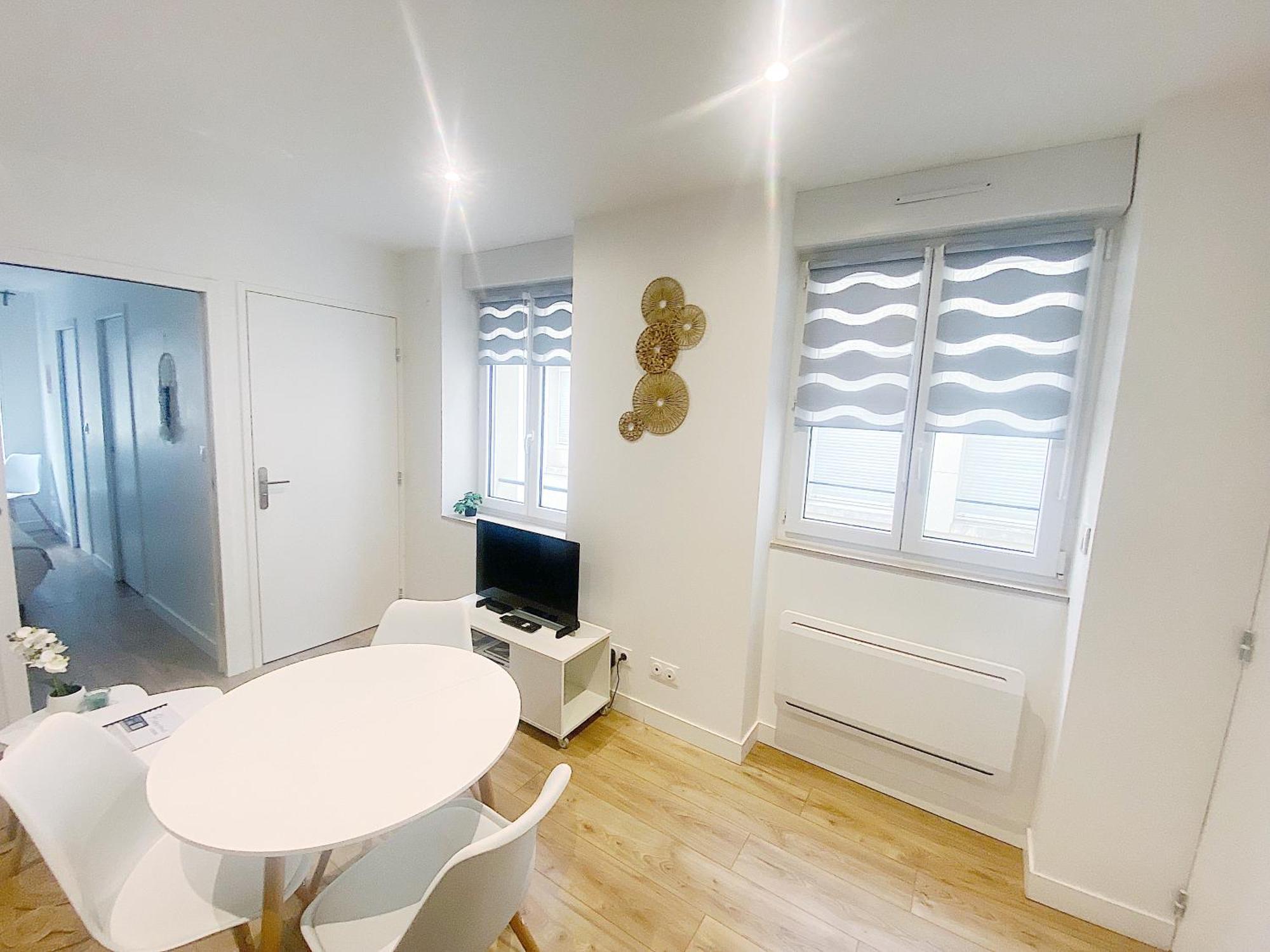 Le Petit Barbusse, Proche Centre Avec Netflix Apartamento Reims Exterior foto