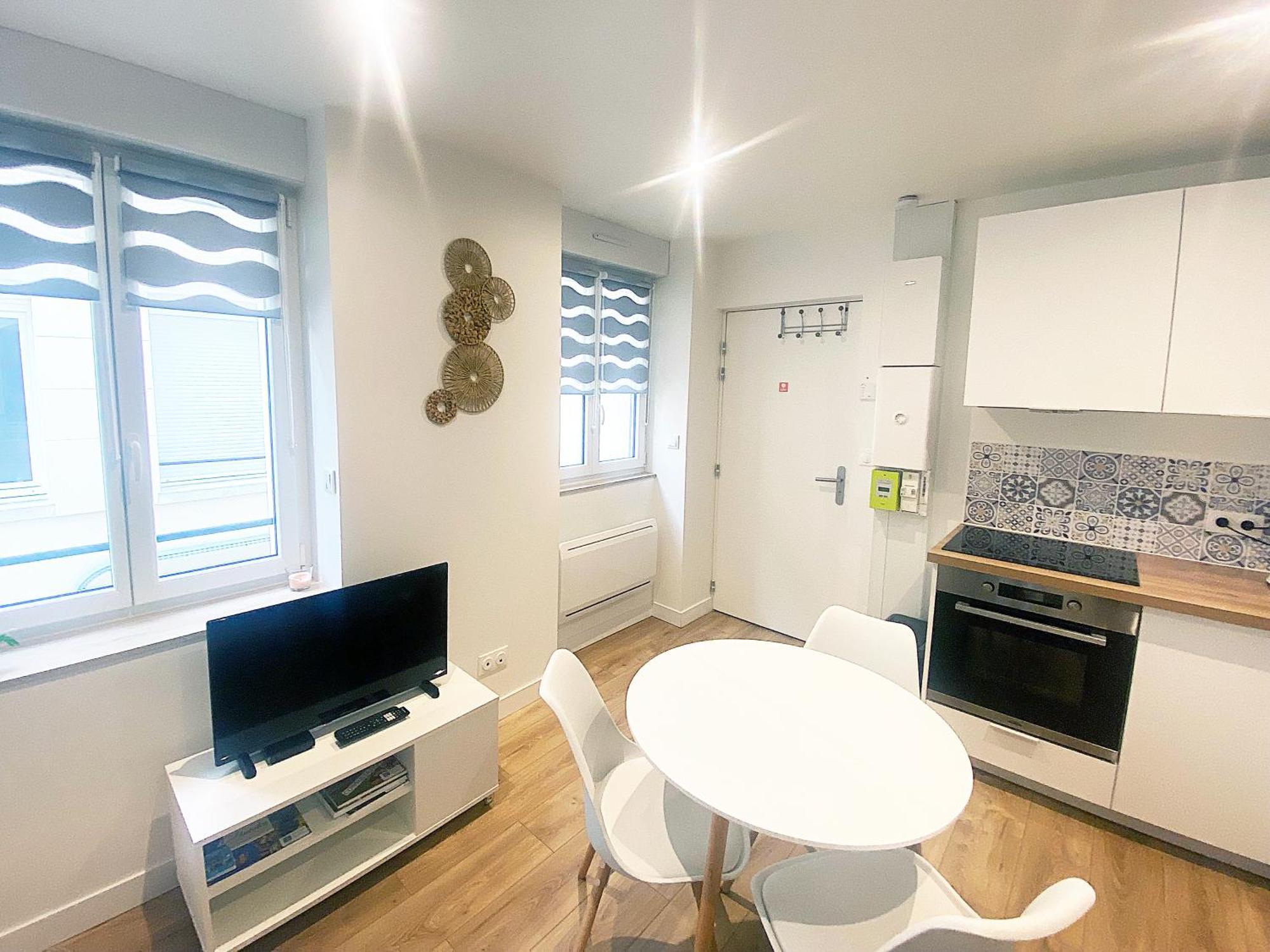 Le Petit Barbusse, Proche Centre Avec Netflix Apartamento Reims Exterior foto